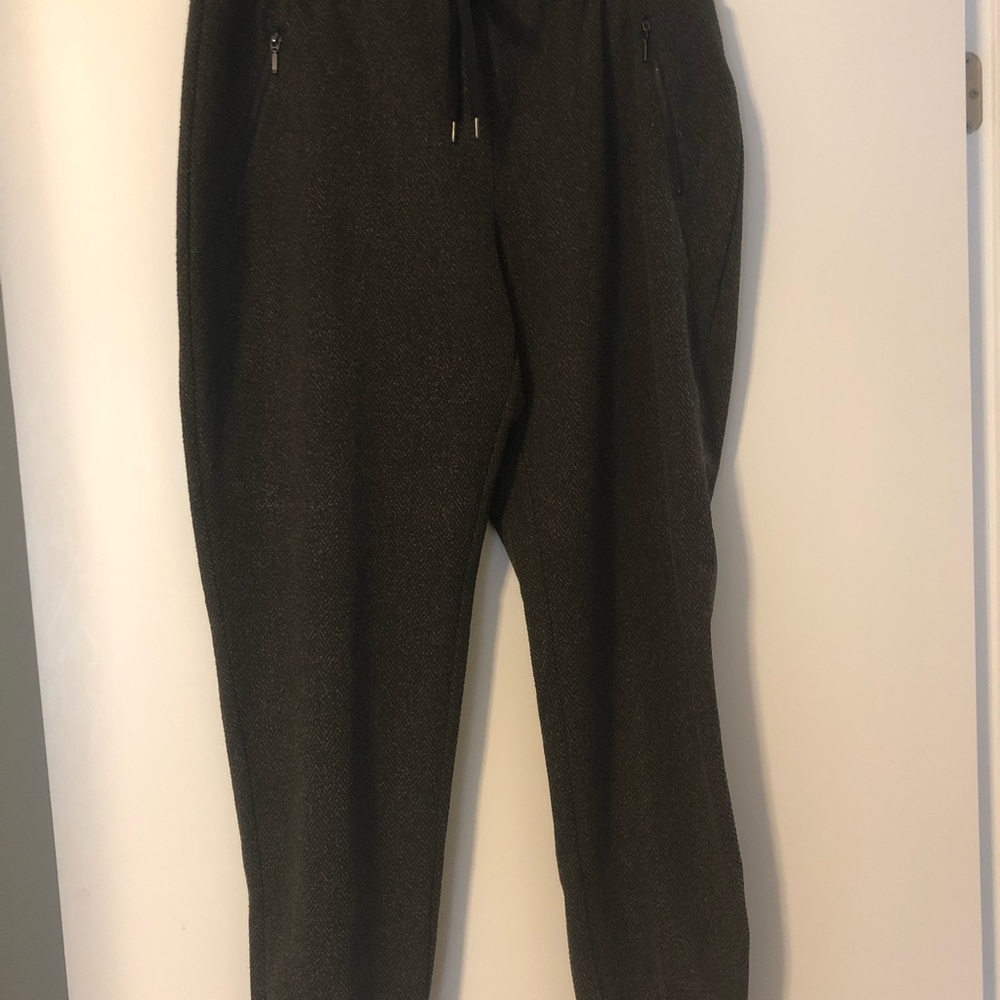 NWOT Reitmans Green  Jogger Pants Size 15